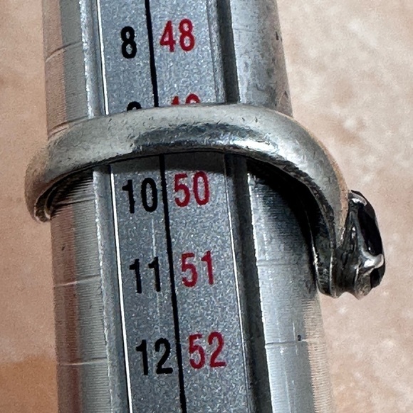 James Avery Retired Apogean Amethyst Ring Prong Set Oval Modern Sz 5 - 3396 B - Picture 2 of 13